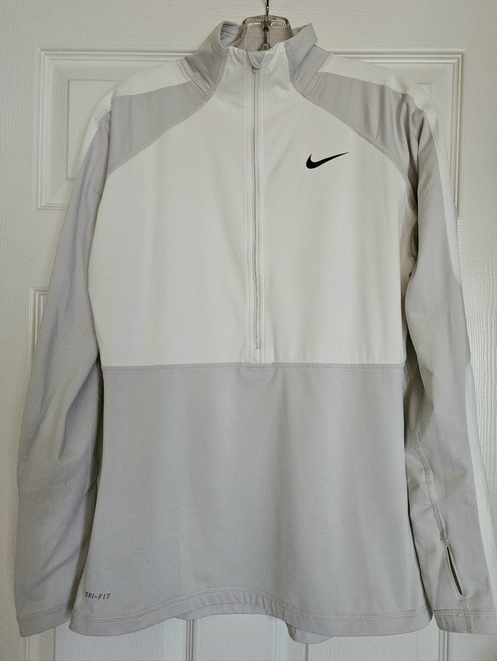 Nike Pro Dri-Fit Womens Half Zip Pullover Running Thumbhole Gray White Sz LARGE